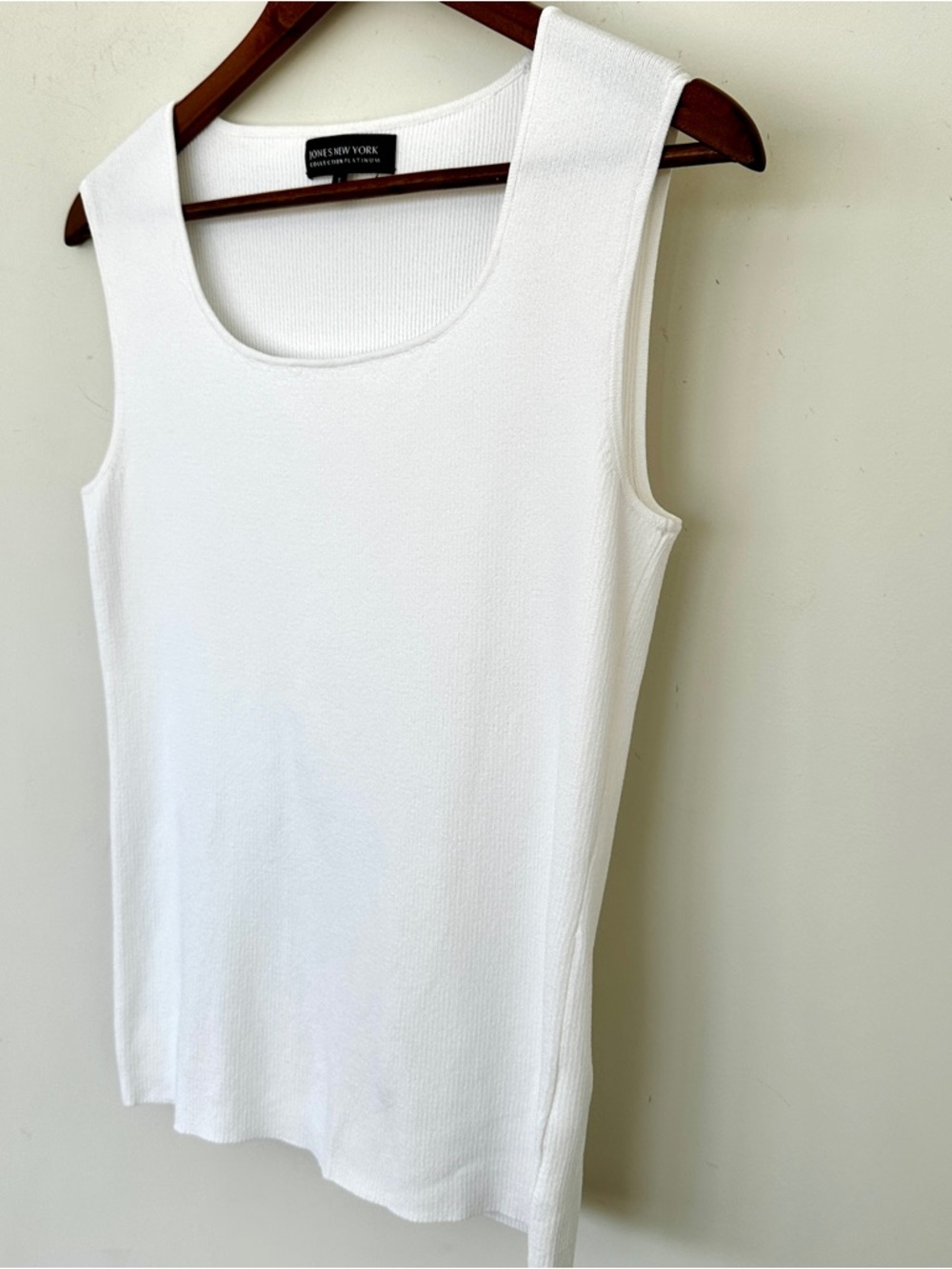 Jones New York White Ribbed Scoop Neck Tank Top